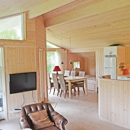 2 Bedroom Lovely In Vaeggerlose Boto By